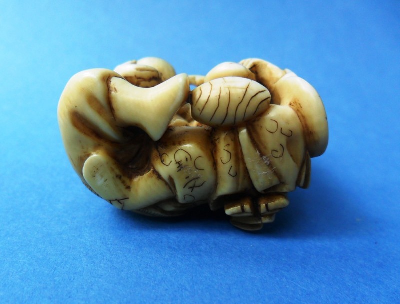 netsuke_tee_05.JPG