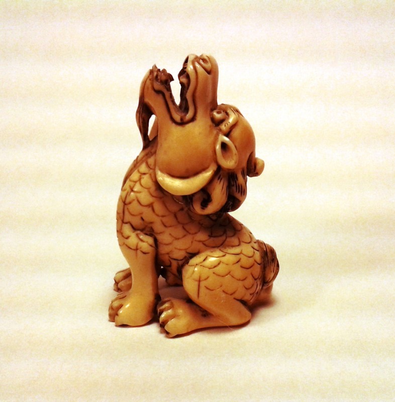 netsuke_wulf_01A.JPG