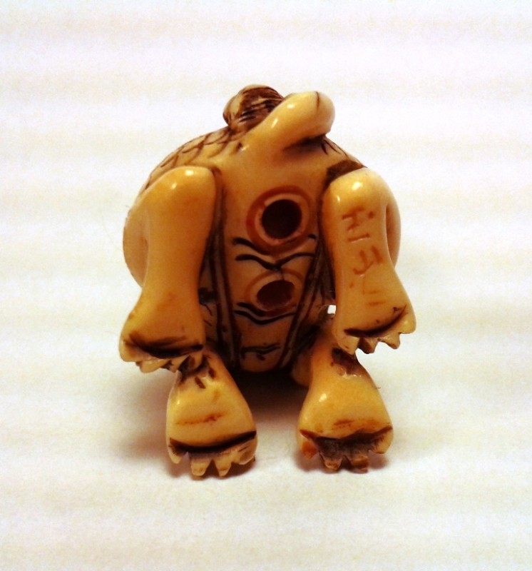 netsuke_wulf_05A.JPG