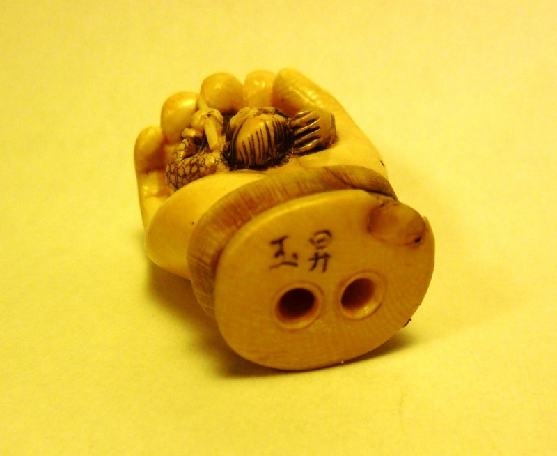 netsuke_monkey_04.JPG