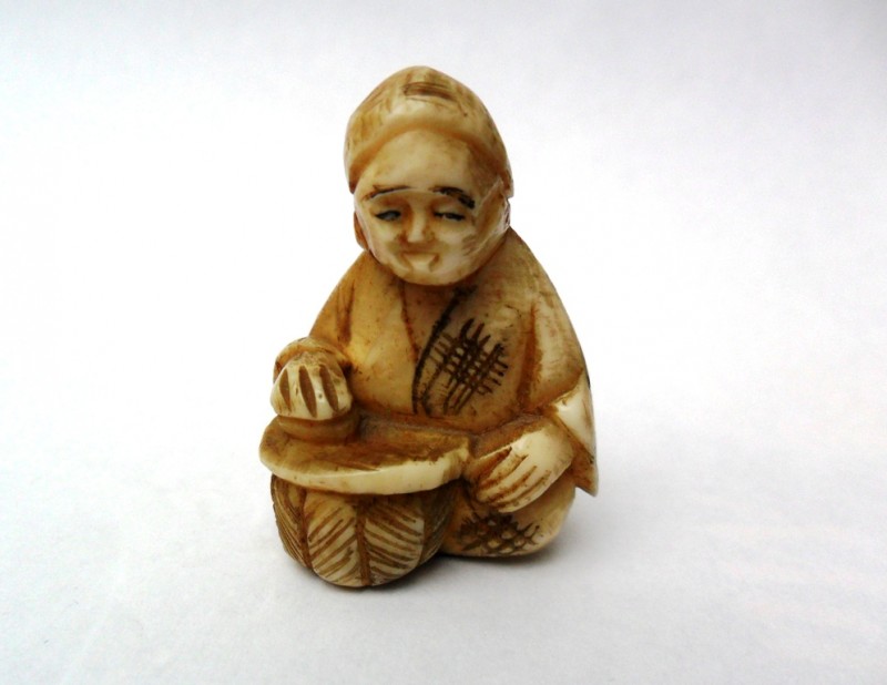 netsuke_man_01.JPG